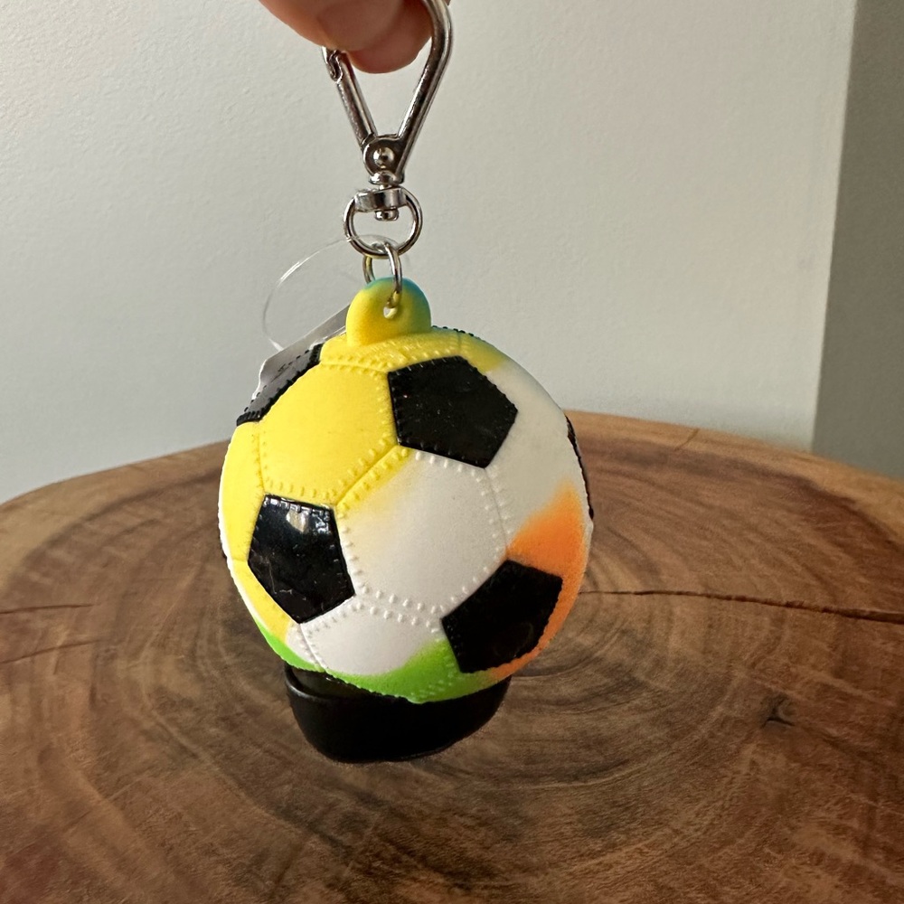 B&BW Colorful Soccer Ball PocketBac Holder - Picture 3 of 4